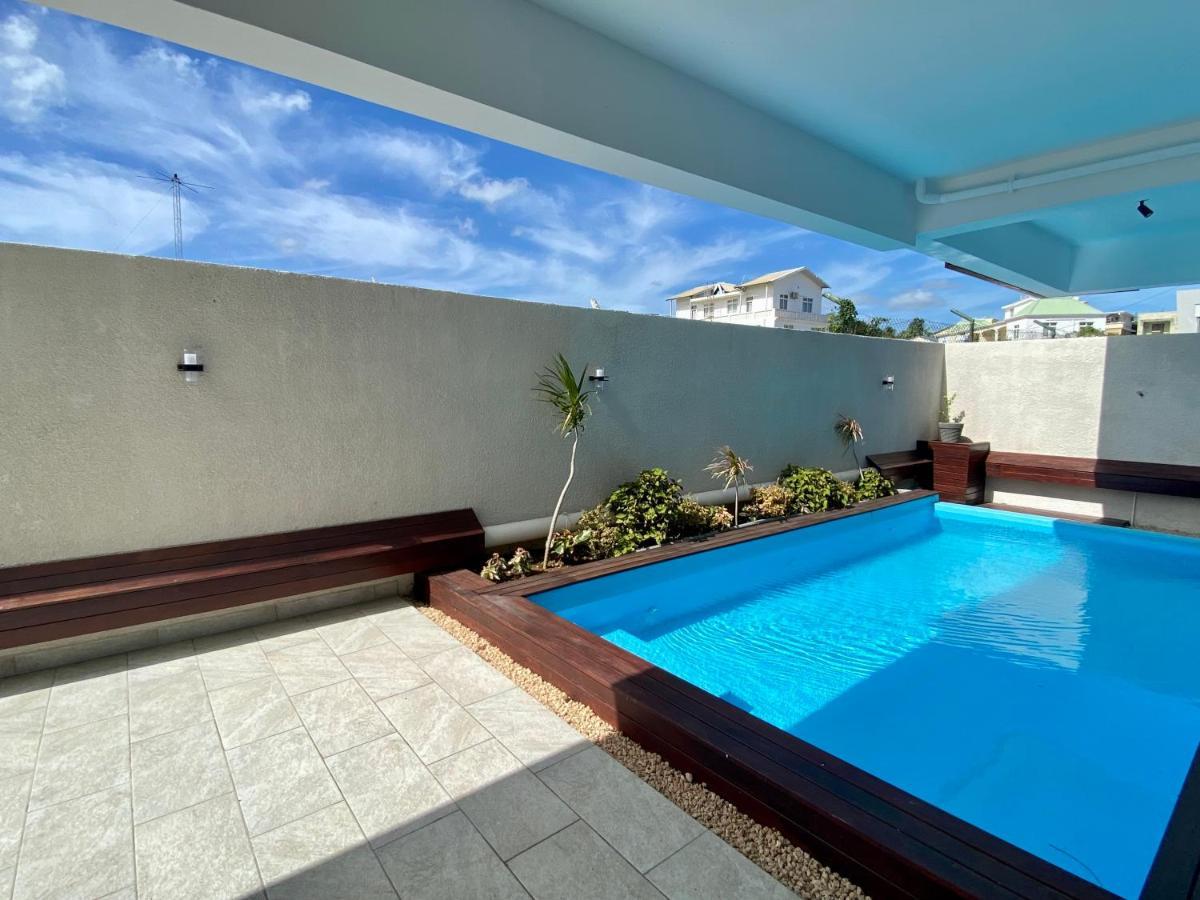 Sandstone Apartment A Walk To The Beach Flic-en-Flacq 외부 사진